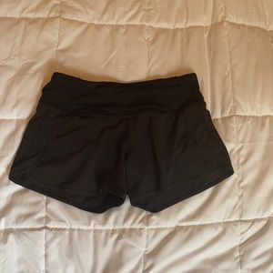New without tags lululemon speed up shorts